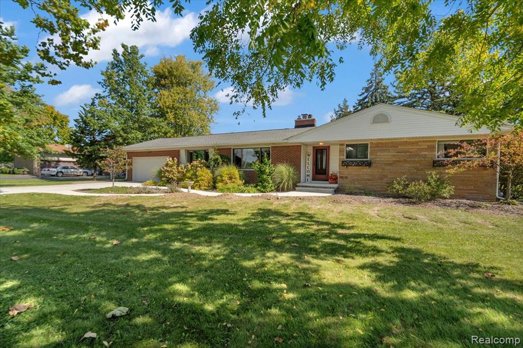 26215 Allen Road Woodhaven, MI 48183 - Photo 3 of 55 Gallery Image 3