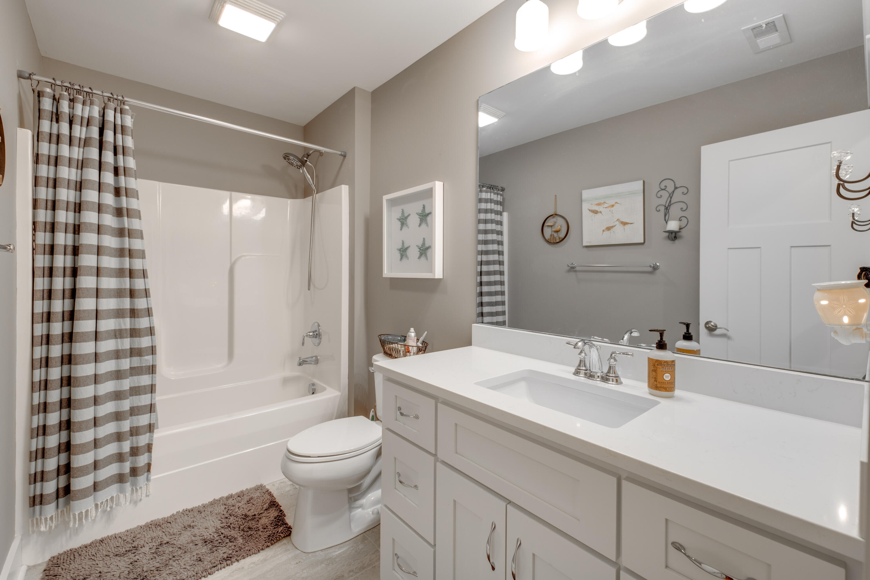 9279 Bill Reed Road Ooltewah, TN 37363 - Photo 18 of 29 2nd Full Bath