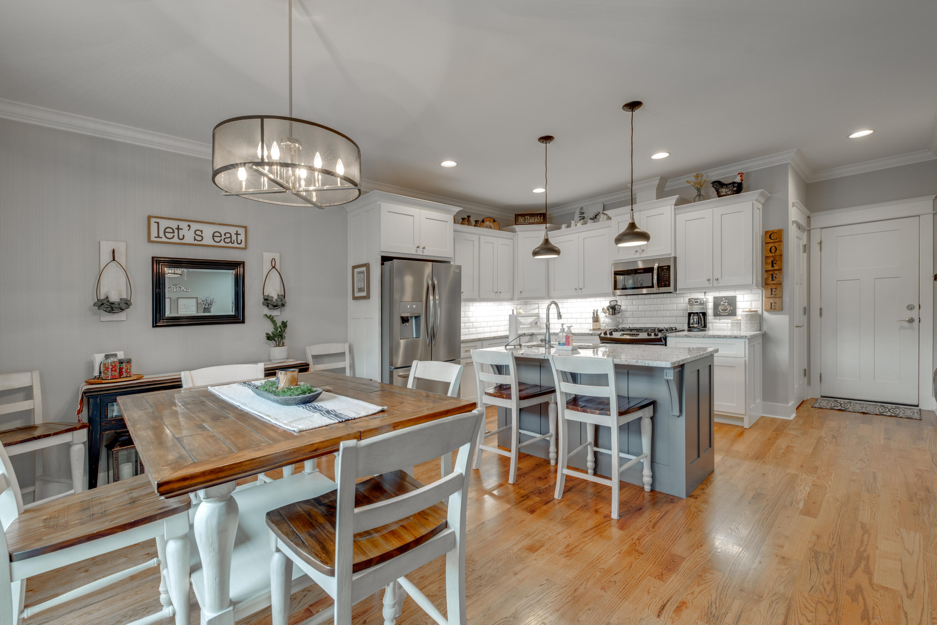 9279 Bill Reed Road Ooltewah, TN 37363 - Photo 9 of 29 Dining/Kitchen