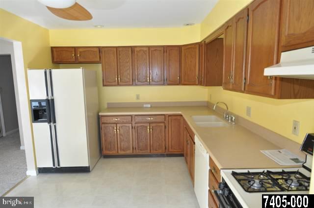 2127 Walnut Bottom Road York, PA 17408 - Photo 2 of 21 Gallery Image 2