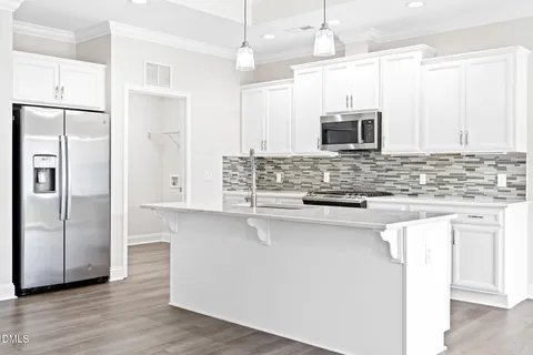 $324,500 | 6531 Knob Crk Drive, Whitsett, NC 27377