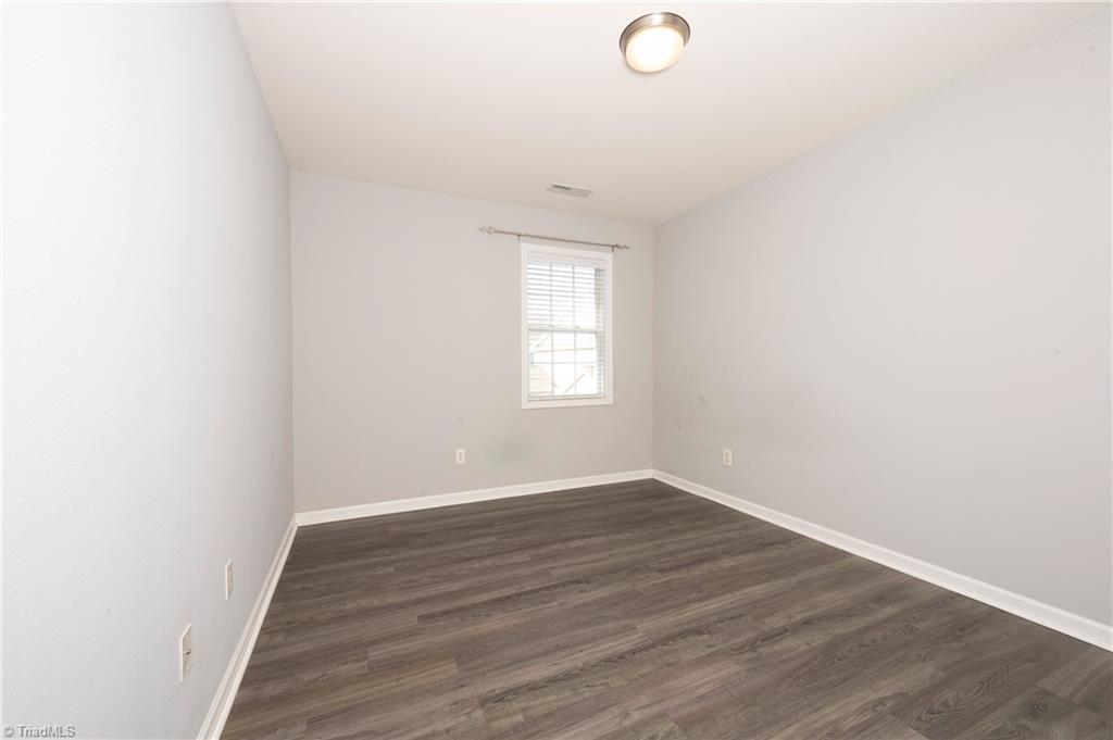 156 Pinewood Lane, Unit 101 Bermuda Run, NC 27006 - Photo 20 of 31 2nd bedroom (2nd floor)