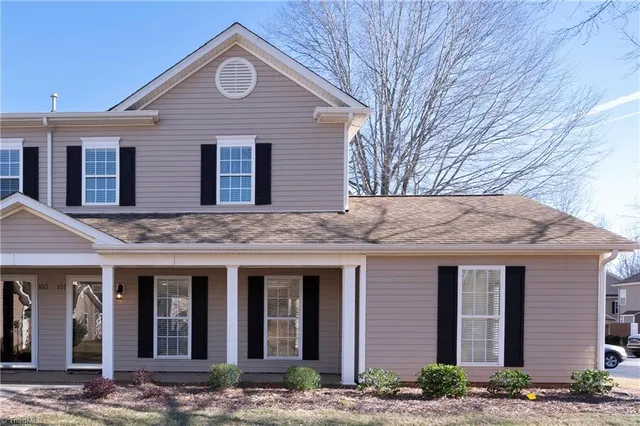 $255,000 | 156 Pinewood Lane, Unit 101, Bermuda Run, NC 27006