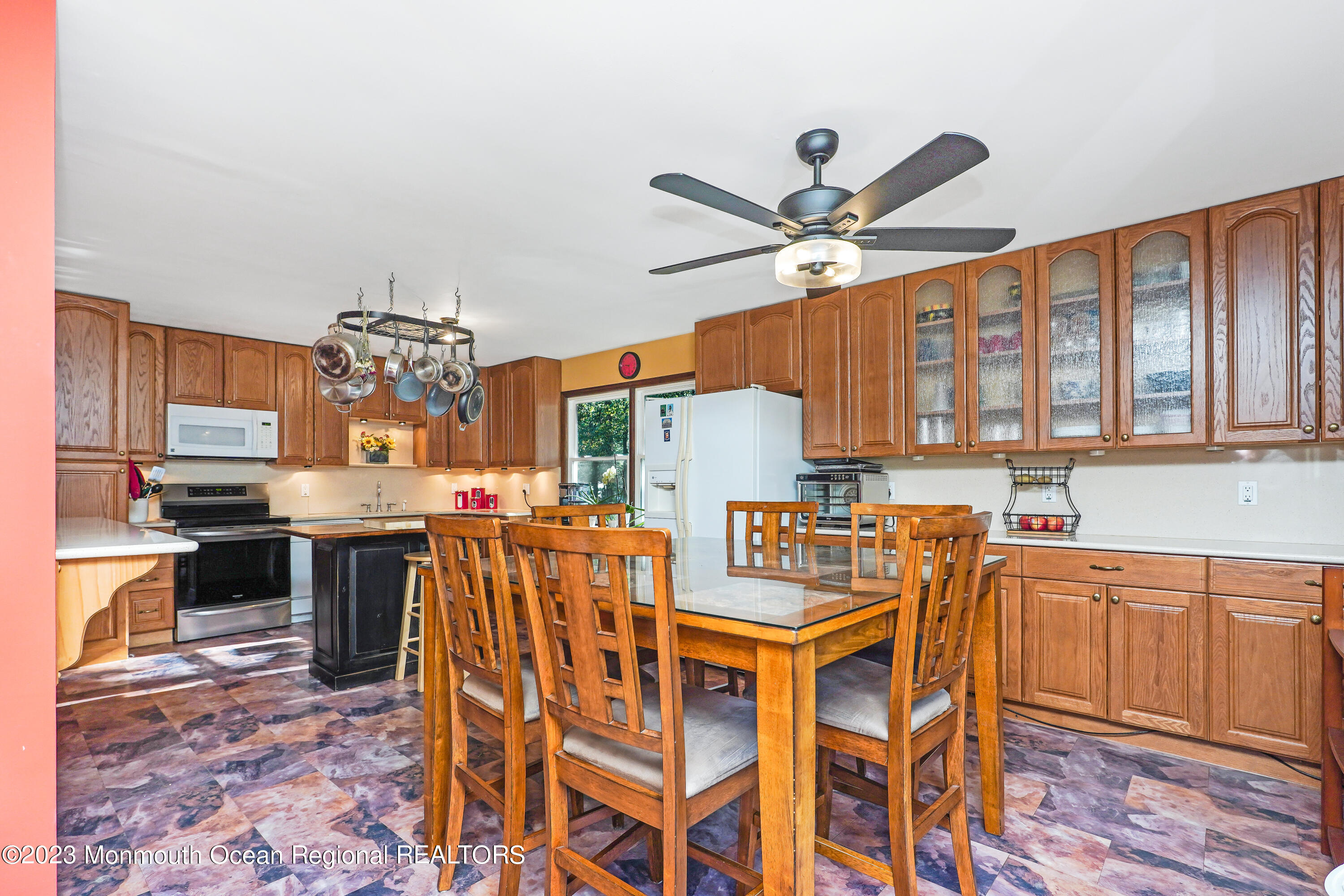 138 McCaffery Road Manalapan, NJ 07726 - Photo 15 of 44 Kitchen6