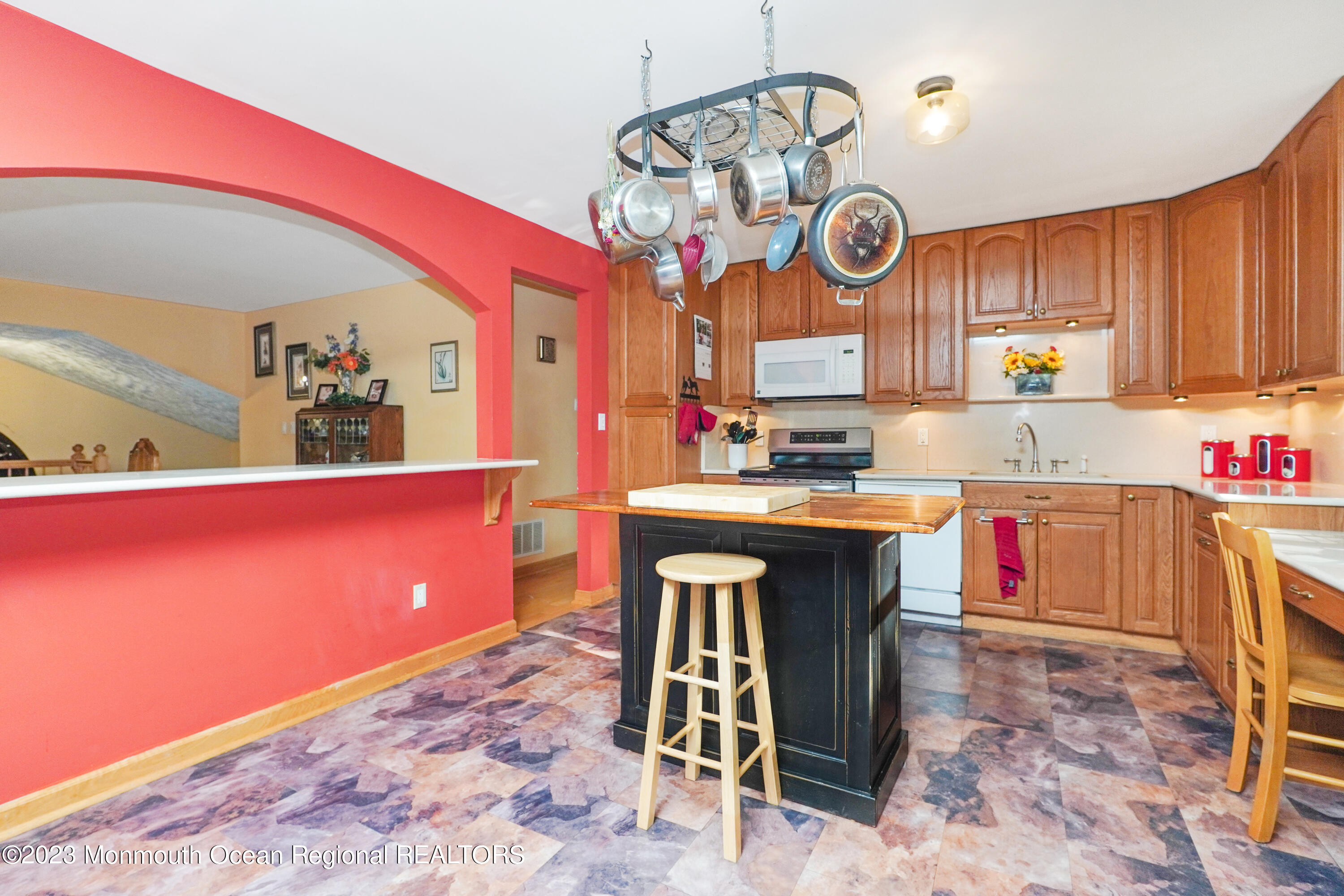 138 McCaffery Road Manalapan, NJ 07726 - Photo 10 of 44 Kitchen1