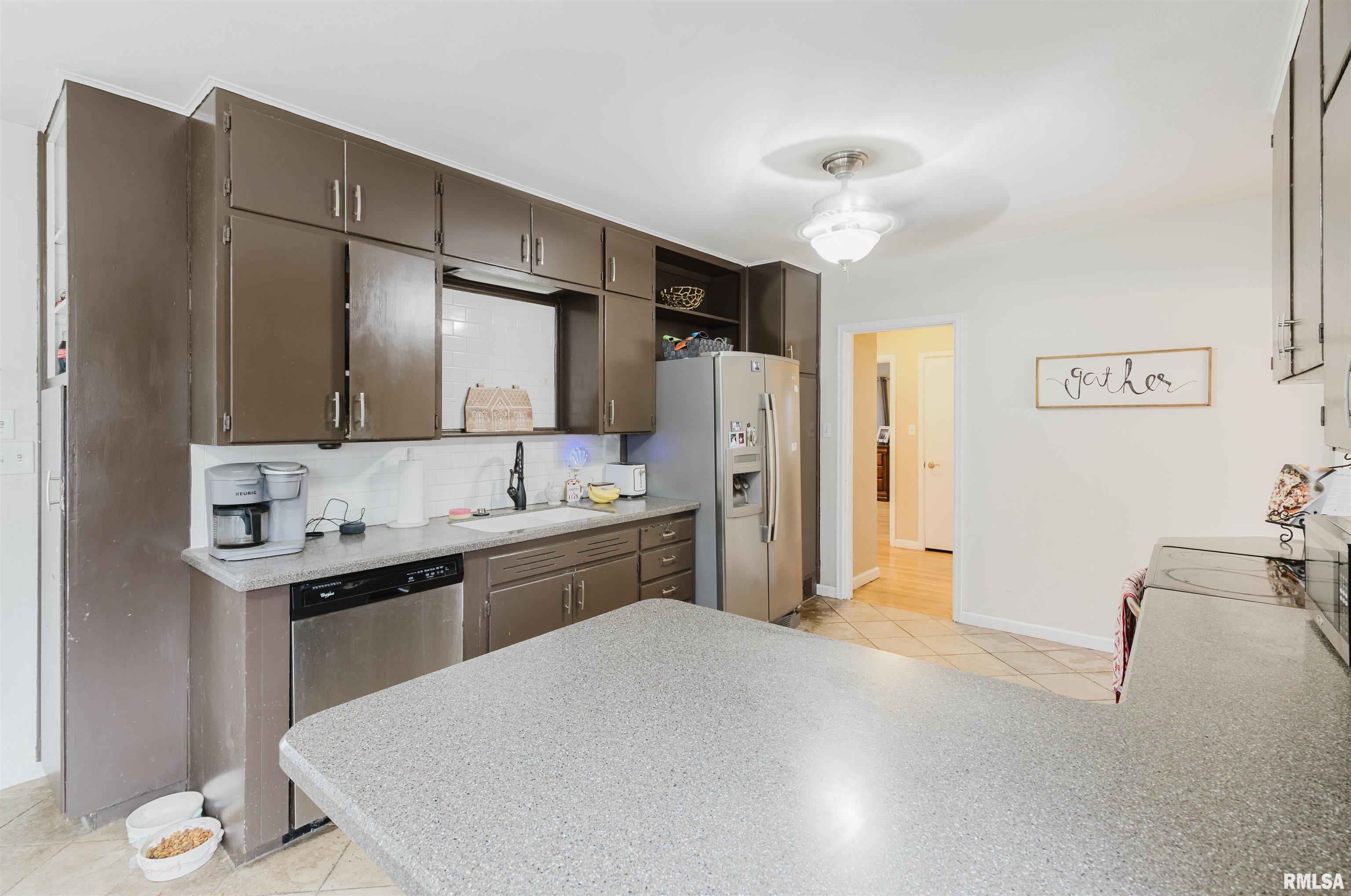 1819 Pace Avenue Mount Vernon, IL 62864 - Photo 11 of 49