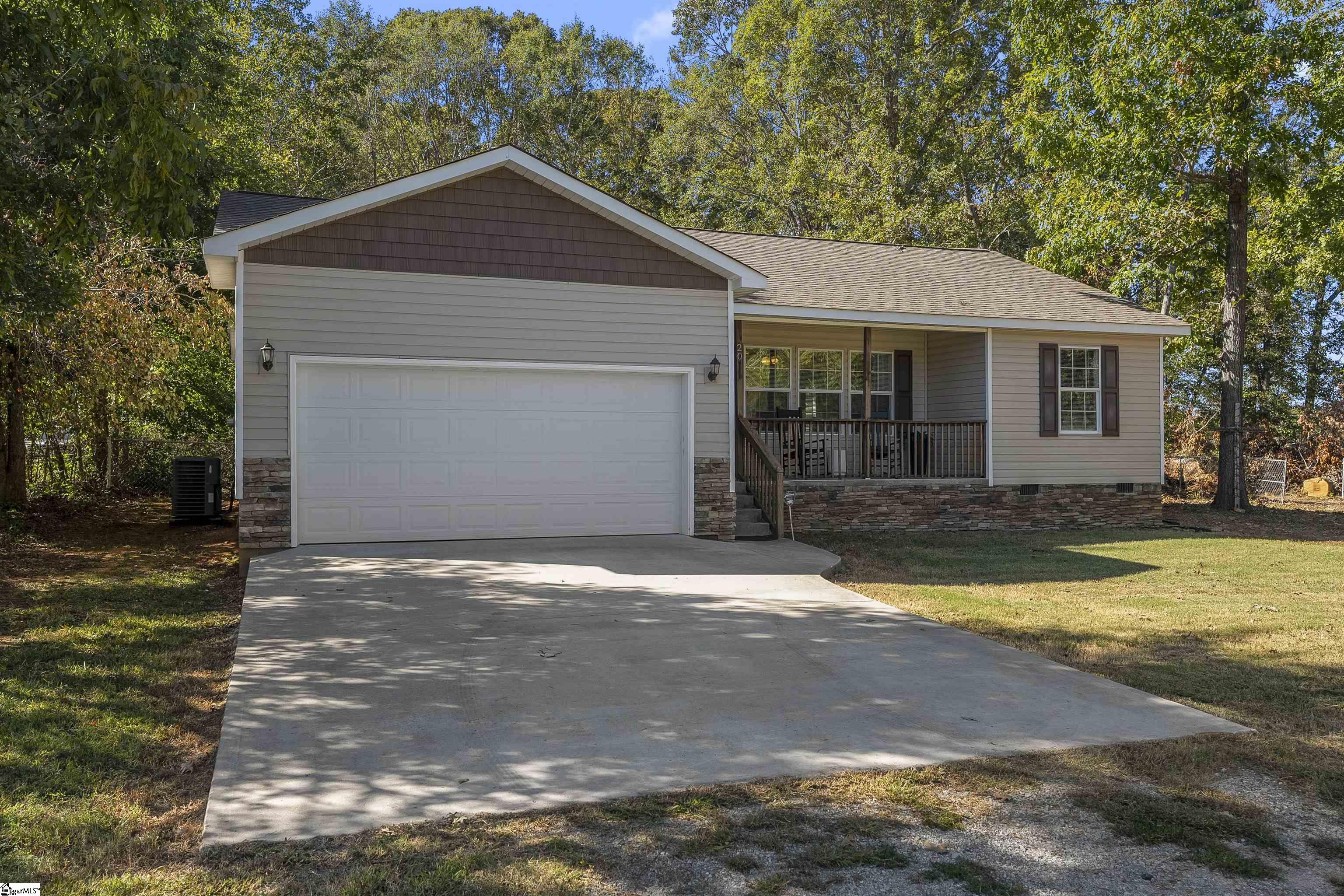 20 Ridge Court Williamston, SC 29697 - Photo 1 of 27 Gallery Image 1