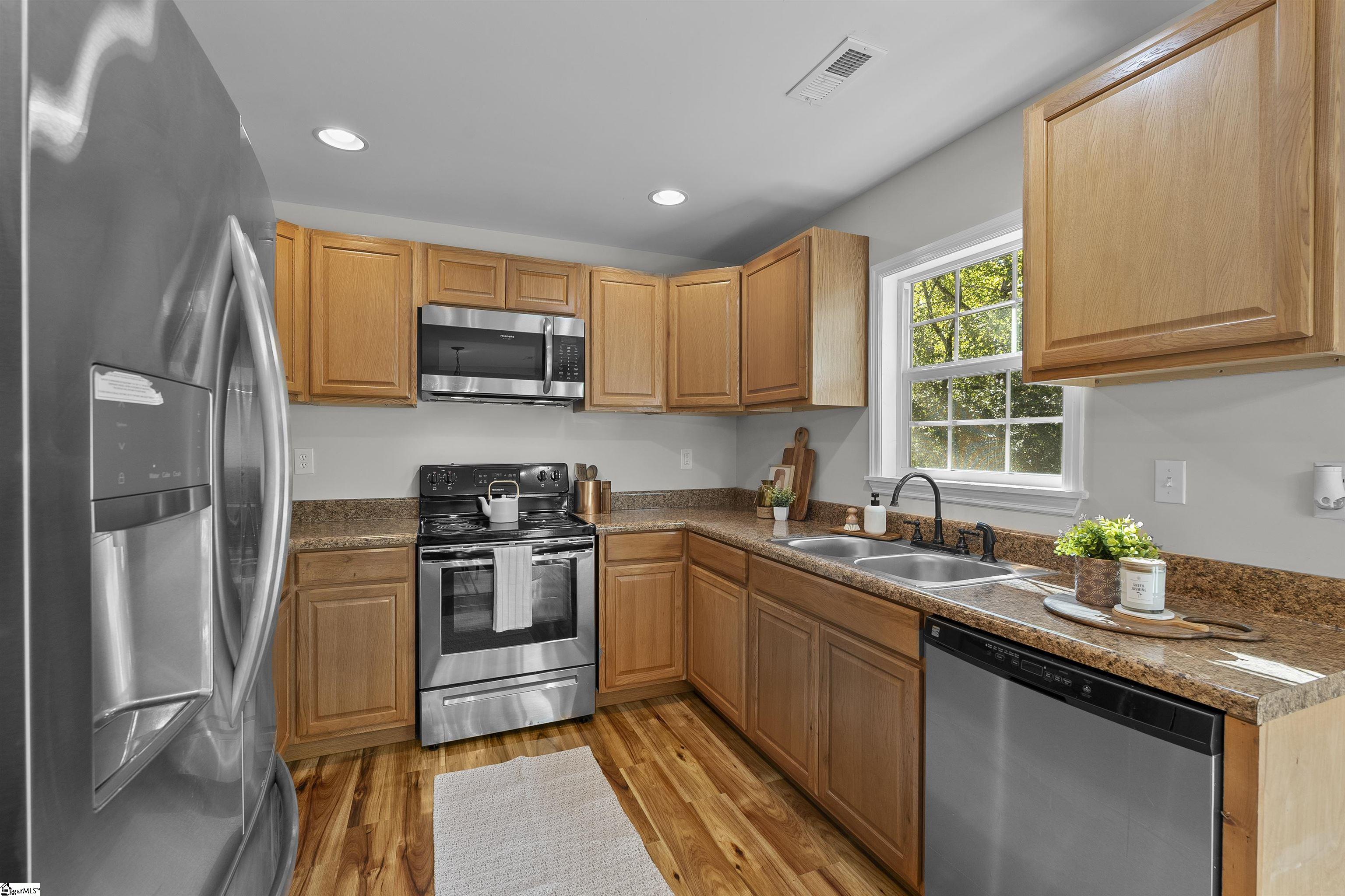 20 Ridge Court Williamston, SC 29697 - Photo 13 of 27 Gallery Image 13