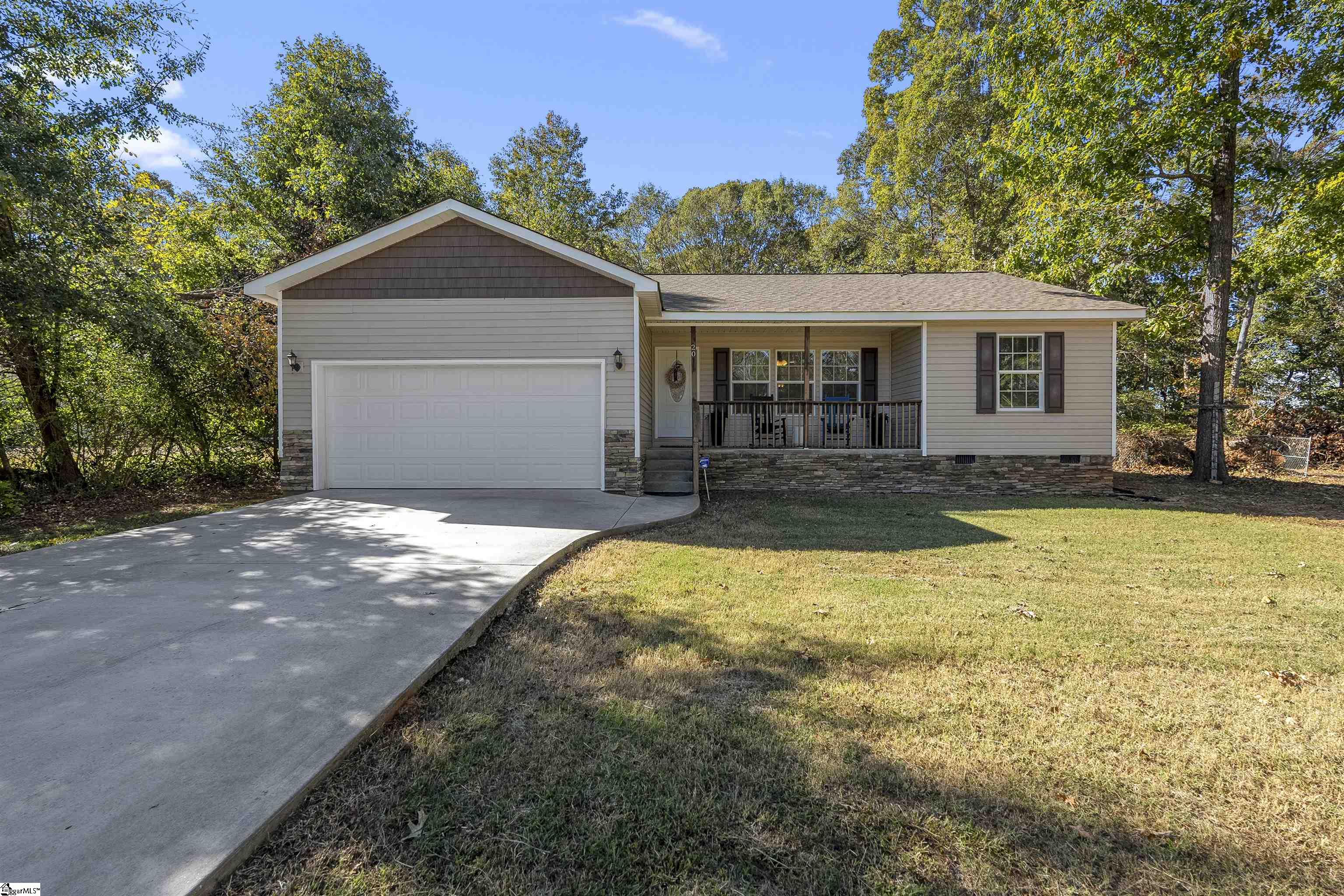 20 Ridge Court Williamston, SC 29697 - Photo 2 of 27 Gallery Image 2