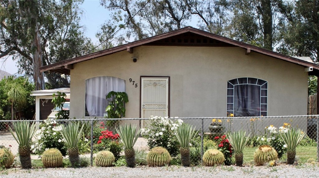 975 East Citrus Street Riverside, CA 92507 - Photo 1 of 1 Gallery Image 1