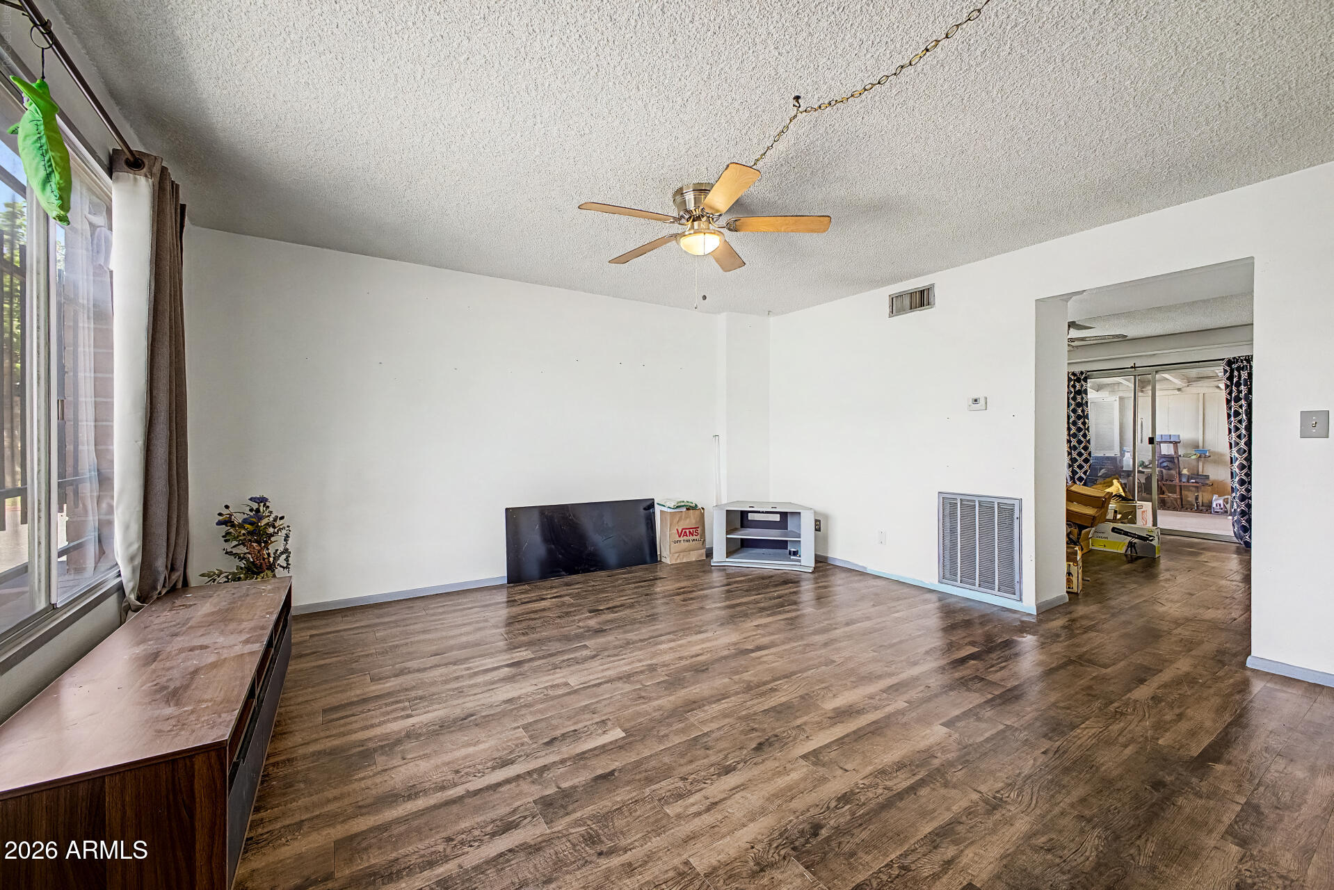 4315 West Ocotillo Road Glendale, AZ 85301 - Photo 3 of 12 07 Ocotillo
