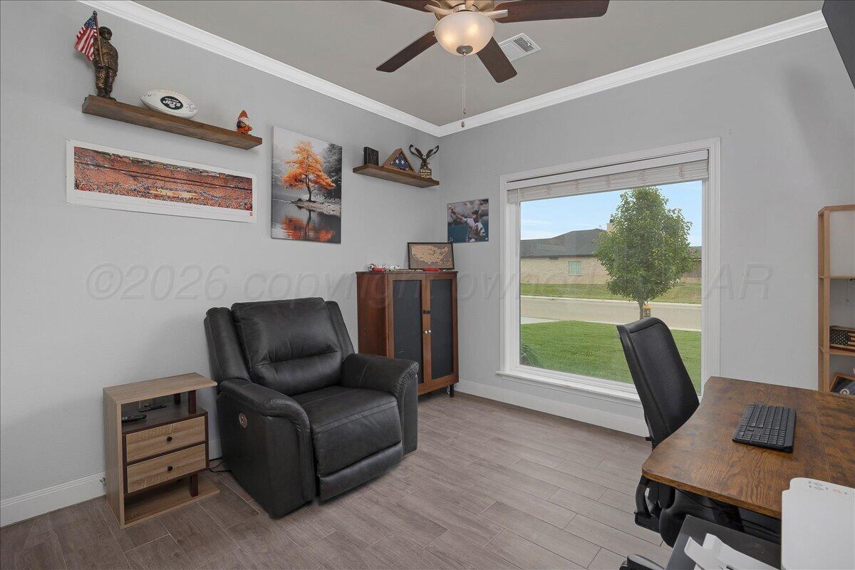 39 Cm Lane Canyon, TX 79015 - Photo 19 of 26 a living room with furniture and a window