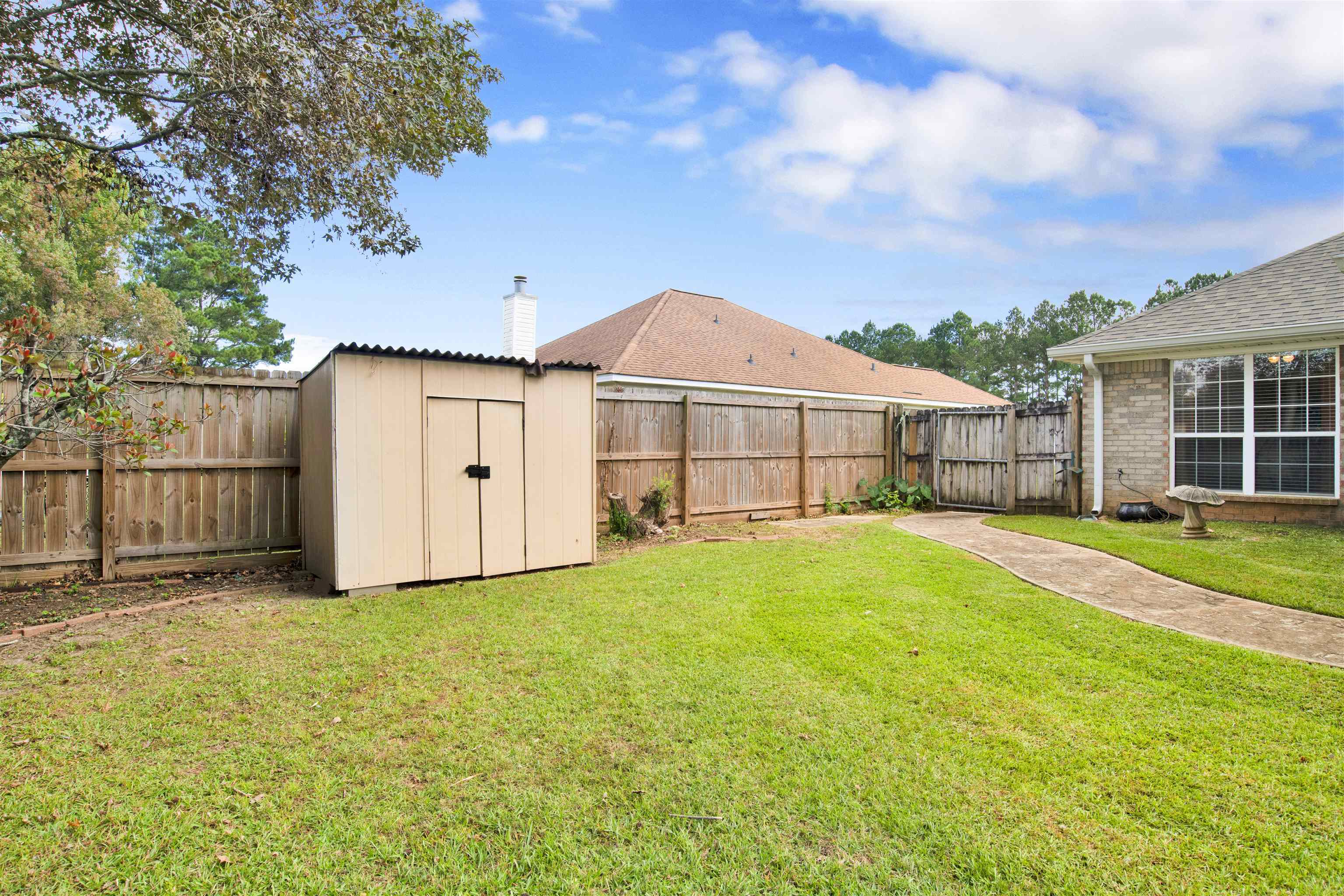 503 Meadow Lane Foley, AL 36535 - Photo 7 of 30 Storage Shed