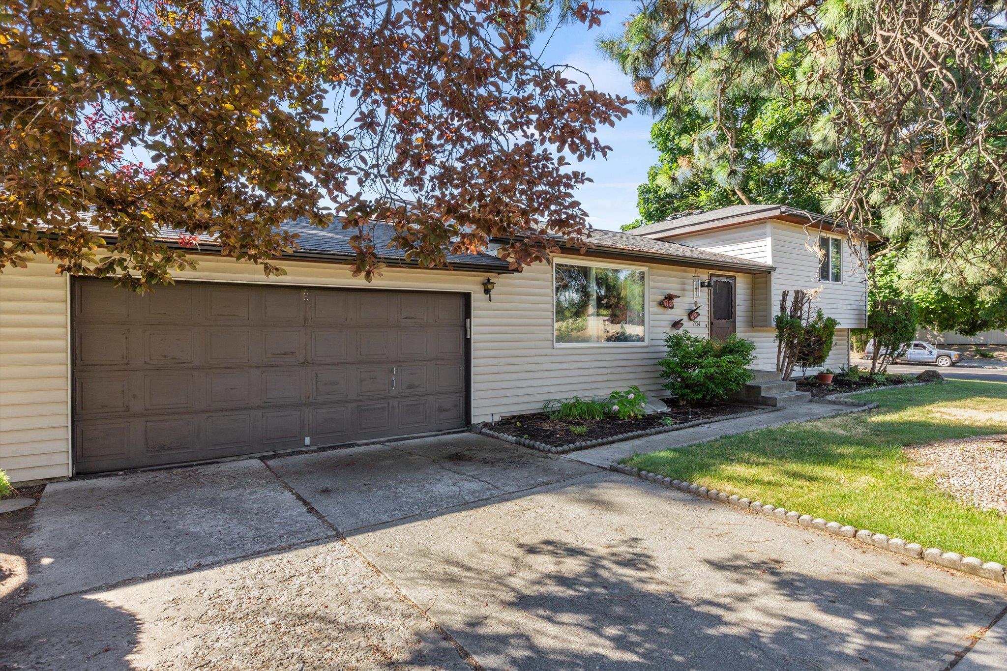 7724 North Standard Street Spokane, WA 99208 - Photo 3 of 34 Gallery Image 3