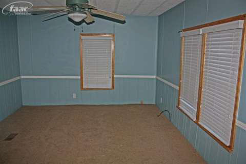 8482 Sharp Road Swartz Creek, MI 48473 - Photo 13 of 20 20391428-12.JPG