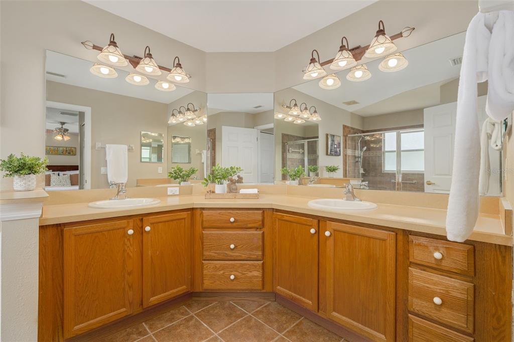 1701 Westerham Loop Trinity, FL 34655 - Photo 9 of 40