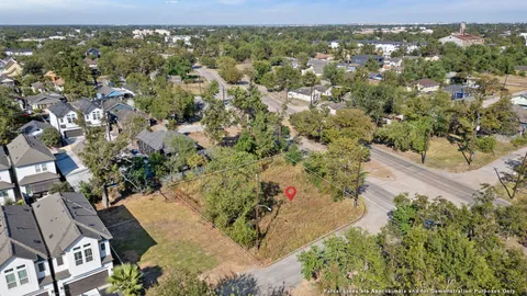 $299,900 | 4209 Cline Street, Houston, TX 77020