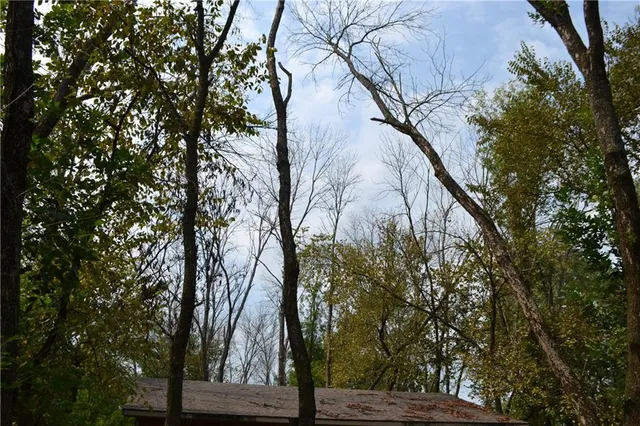 $130,000 | 319-th West 319-th W Old Kc Road Street, Paola, KS 66071