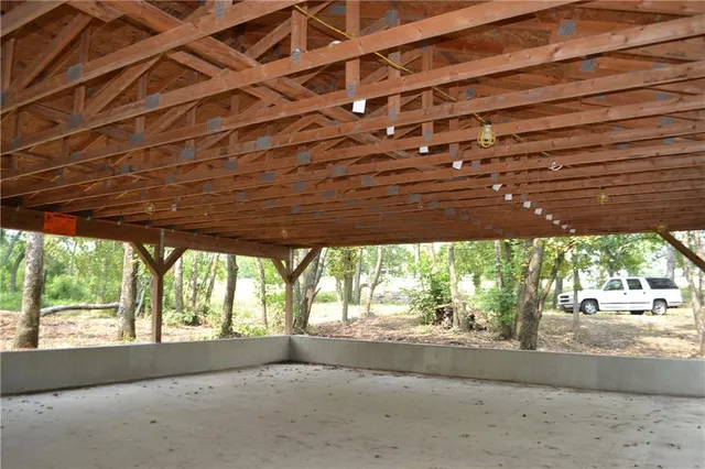 $130,000 | 319-th West 319-th W Old Kc Road Street, Paola, KS 66071