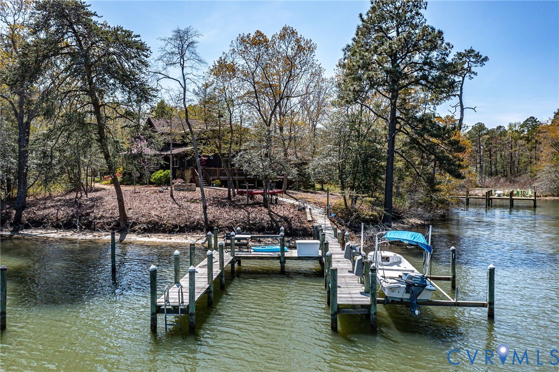 176 Baypointe Court Reedville, VA 22539 - Photo 4 of 60