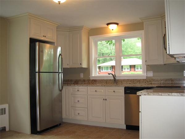 3 Brown Road Oxford, MA 01540 - Photo 3 of 23 Gallery Image 3