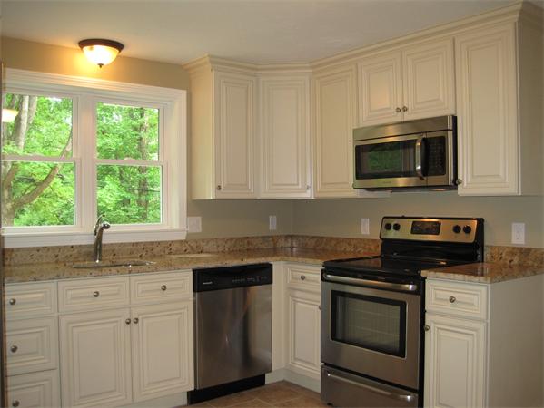 3 Brown Road Oxford, MA 01540 - Photo 4 of 23 Gallery Image 4