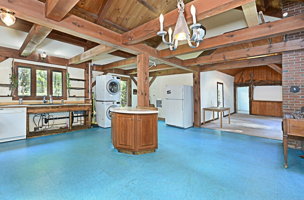 31 Harkness Road Pelham, MA 01002 - Photo 11 of 28