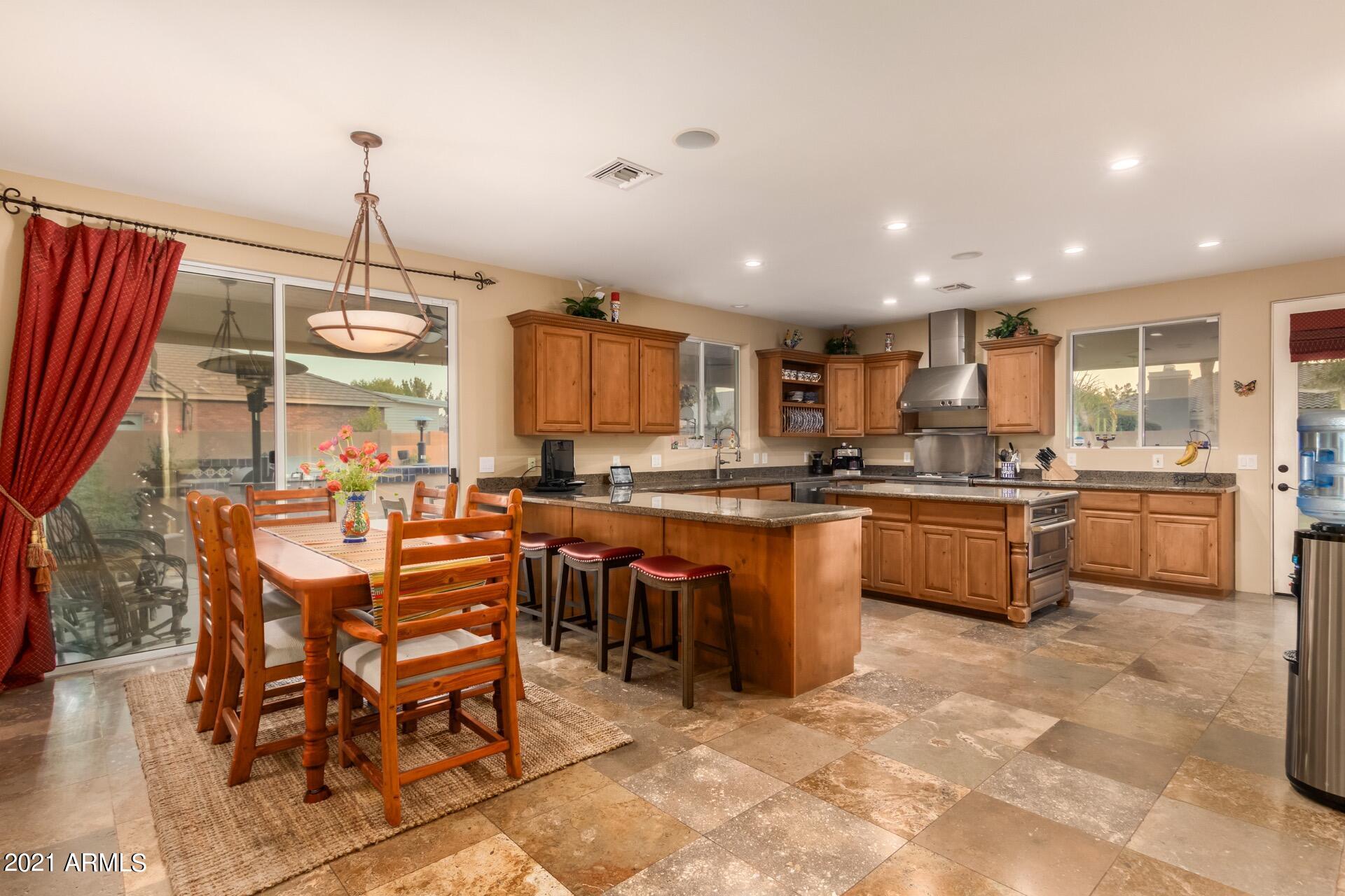 284 South Racine Court Gilbert, AZ 85296 - Photo 16 of 76 16-Racine