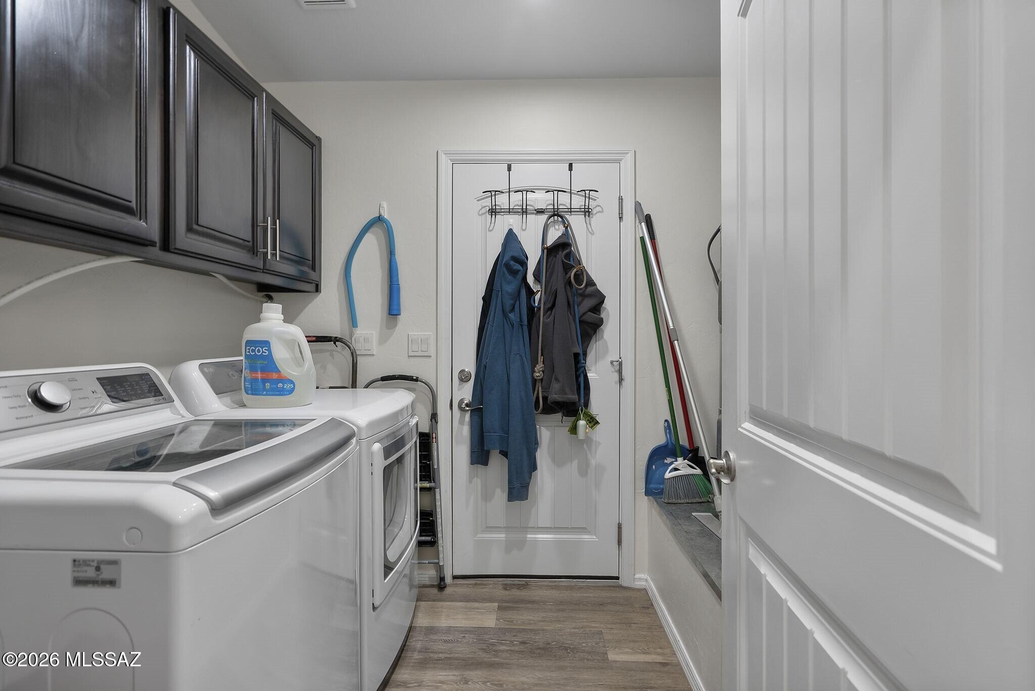 1752 Circulo Agua Blanca Rio Rico, AZ 85648 - Photo 19 of 41 Laundry Room