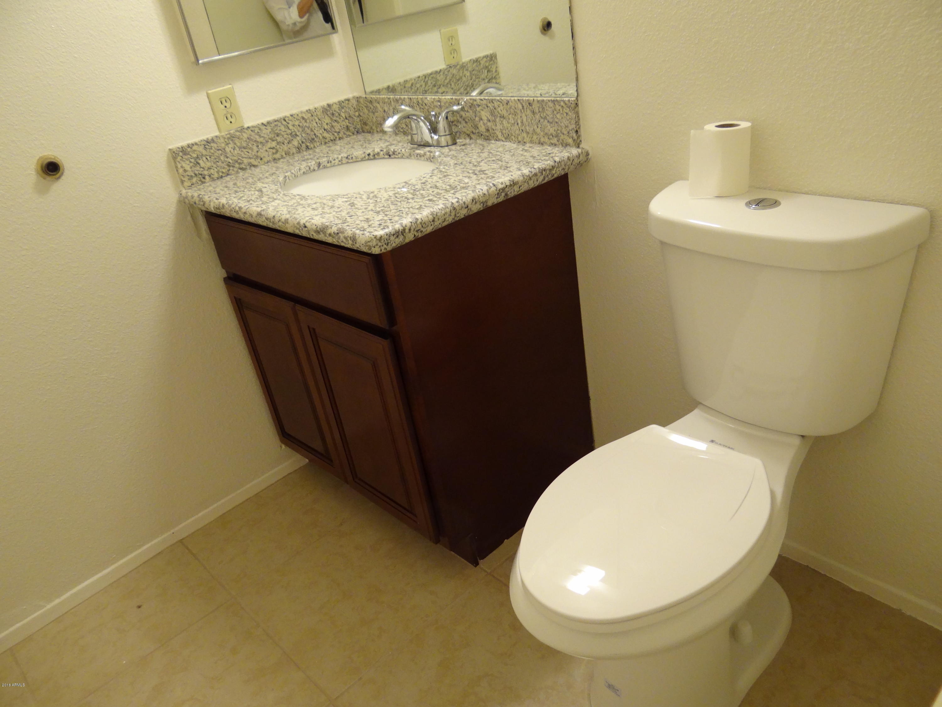 3511 East Baseline Road, Unit 1002 Phoenix, AZ 85042 - Photo 15 of 19 Listing Baseline 009