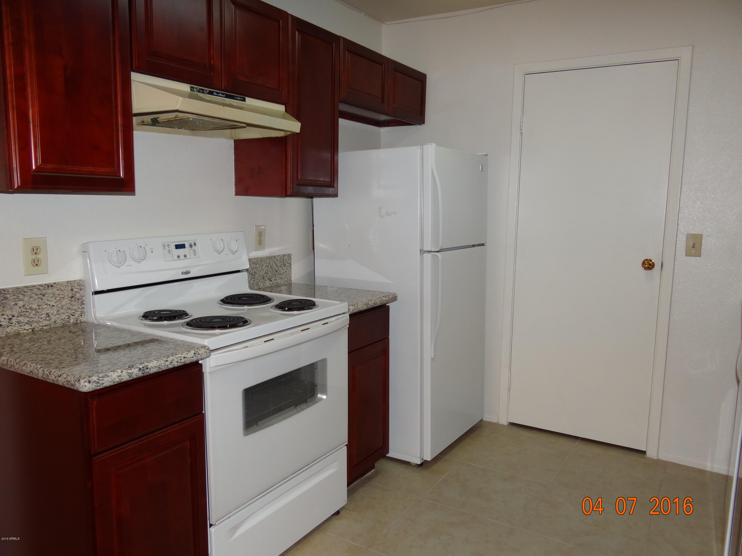 3511 East Baseline Road, Unit 1002 Phoenix, AZ 85042 - Photo 8 of 19 Listing Baseline 026
