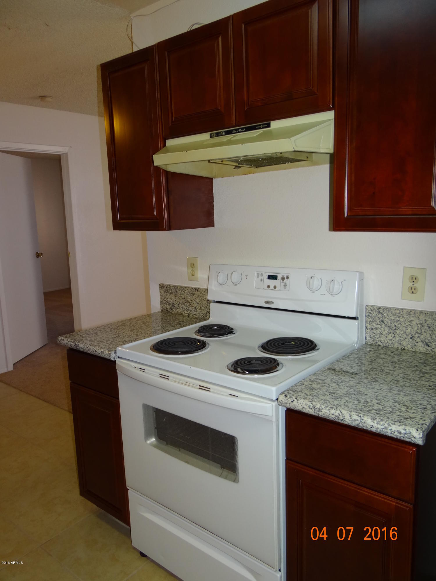 3511 East Baseline Road, Unit 1002 Phoenix, AZ 85042 - Photo 10 of 19 Listing Baseline 024