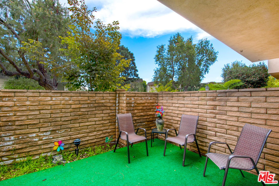 13229 Fiji Way, Unit D Marina del Rey, CA 90292 - Photo 11 of 12