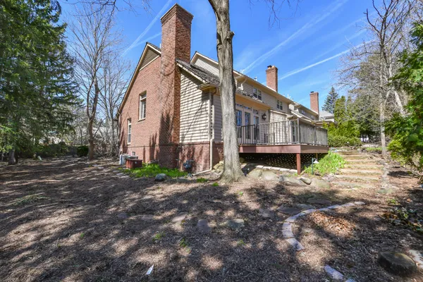 $815,000 | 530 Park Circle, Elm Grove, WI 53122