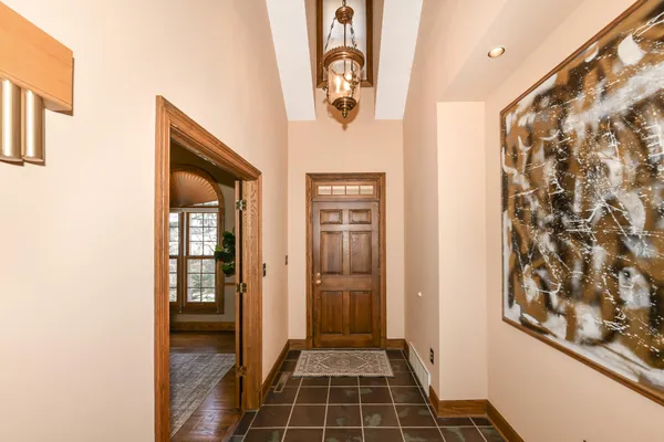 $815,000 | 530 Park Circle, Elm Grove, WI 53122