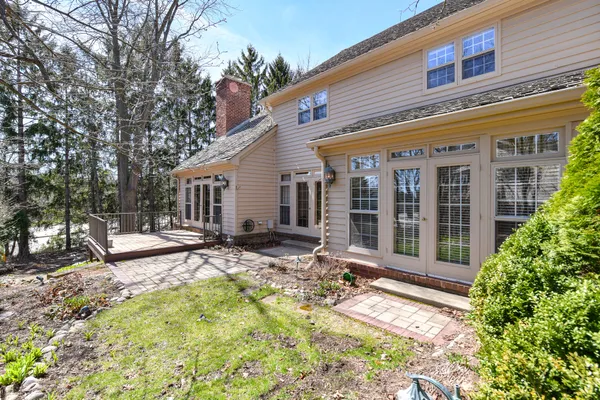$815,000 | 530 Park Circle, Elm Grove, WI 53122