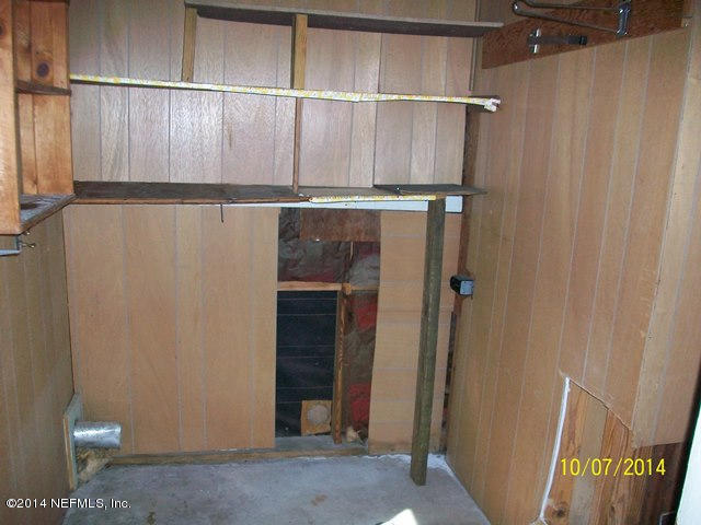2785 Merwyn Road Jacksonville, FL 32207 - Photo 15 of 19 Utility Room