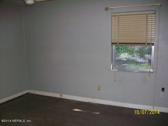 2785 Merwyn Road Jacksonville, FL 32207 - Photo 8 of 19 BR2