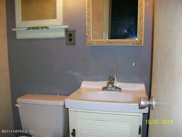 2785 Merwyn Road Jacksonville, FL 32207 - Photo 10 of 19 Half bath