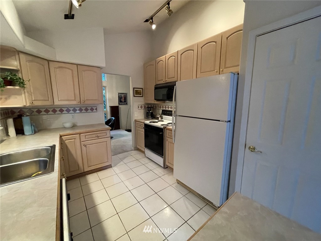 207 Southeast Rice Street Winlock, WA 98596 - Photo 14 of 32