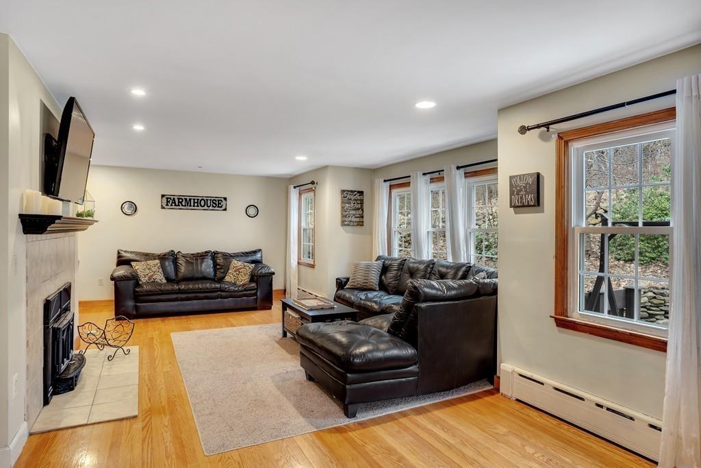 100 Lawrence Street Gardner, MA 01440 - Photo 12 of 41