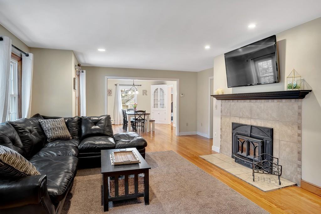 100 Lawrence Street Gardner, MA 01440 - Photo 14 of 41