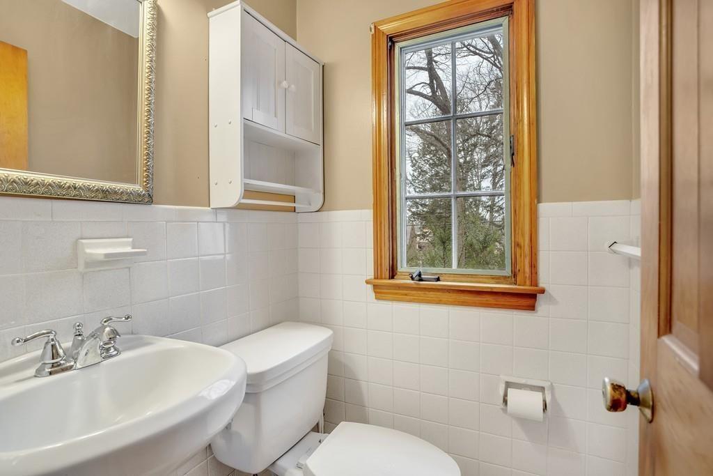 100 Lawrence Street Gardner, MA 01440 - Photo 17 of 41