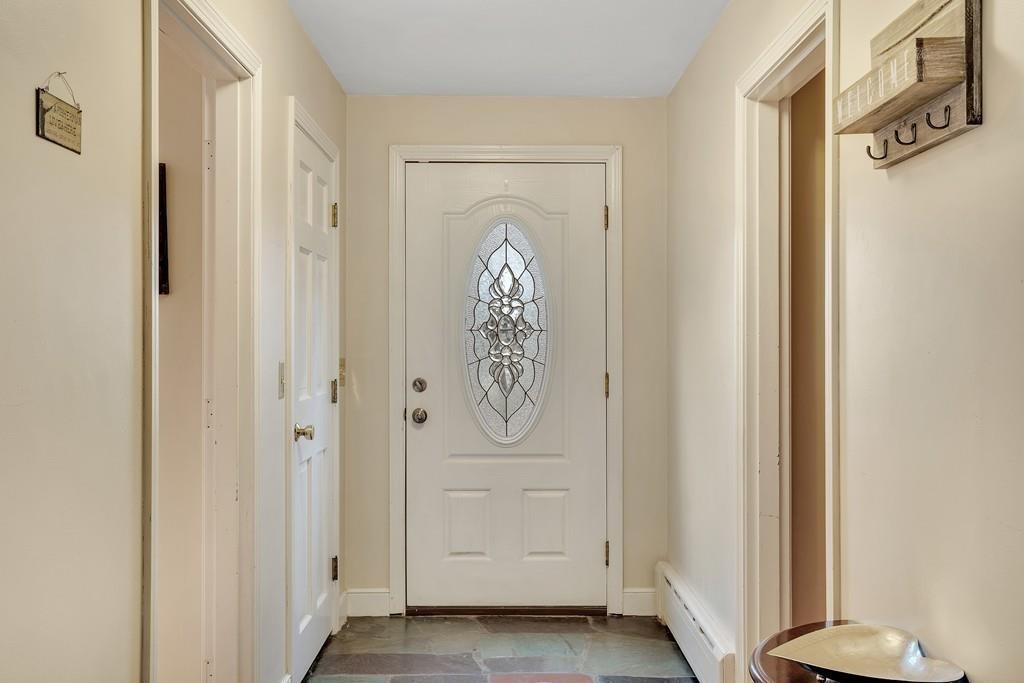 100 Lawrence Street Gardner, MA 01440 - Photo 2 of 41