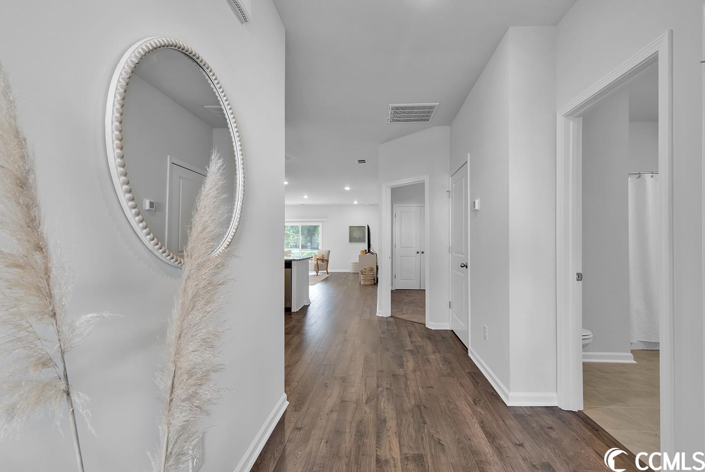 185 Sea Shell Drive Murrells Inlet, SC 29576 - Photo 2 of 34