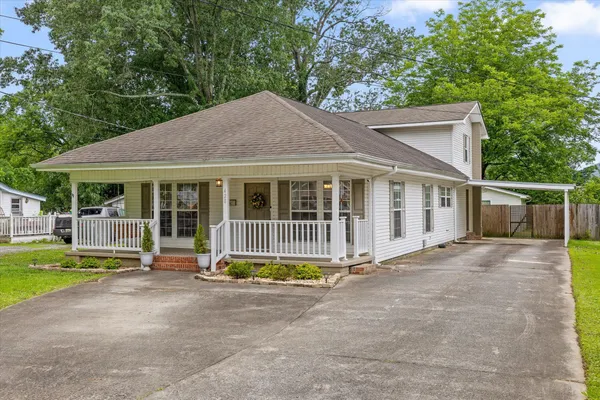 $299,900 | 420 South Houston Street, Scottsboro, AL 35768