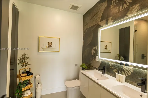 $9,500 | 8850 Northeast 8th Court, Unit 8850, Miami, FL 33138