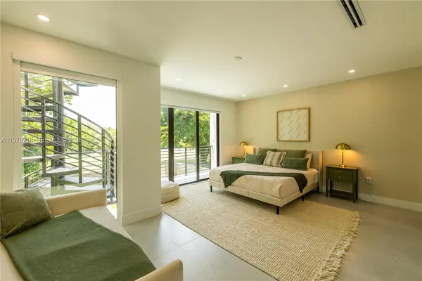 $9,500 | 8850 Northeast 8th Court, Unit 8850, Miami, FL 33138