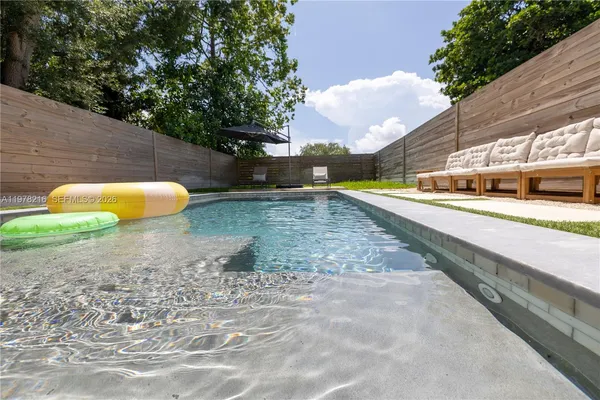 $9,500 | 8850 Northeast 8th Court, Unit 8850, Miami, FL 33138