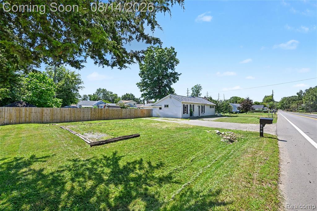 36951 Sibley Road New Boston, MI 48164 - Photo 22 of 26 Gallery Image 22